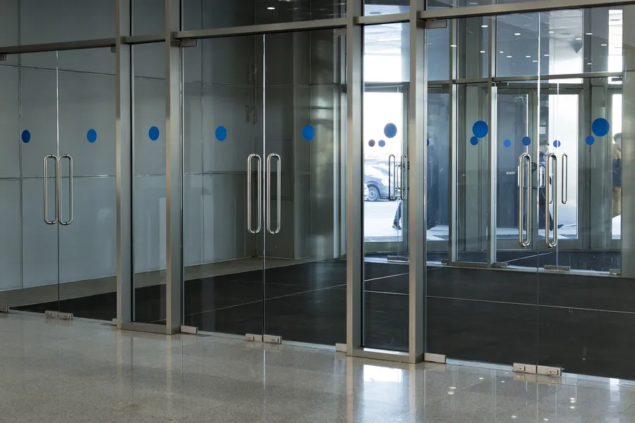 Common Issues Fixed By Glass Door Repair Services in Apple Valley, CA Common Issues Fixed By Glass Door Repair Services in Apple Valley, CA